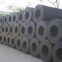 Cylindrical rubber fender